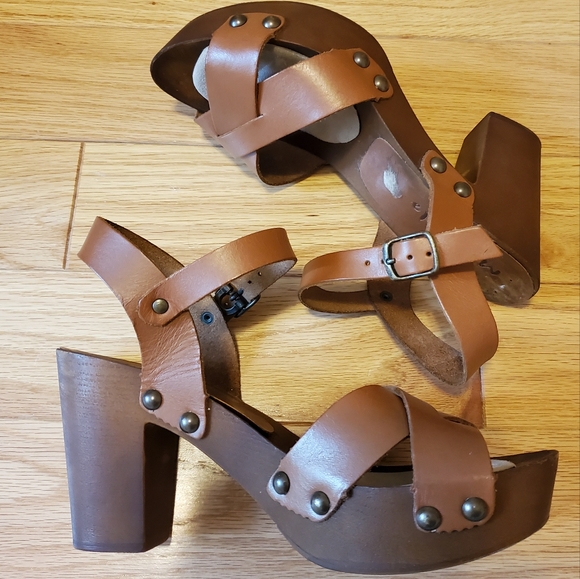 MARIELLA Classic Platfrom Sandals - Picture 5 of 6